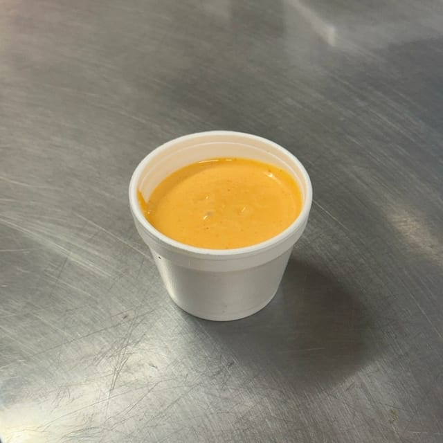 4oz Creamy Sriracha.